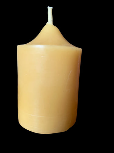Pure Ontario Beeswax Pillar Candle/Bougie pilier en circe d'abeille pur de l'Ontario